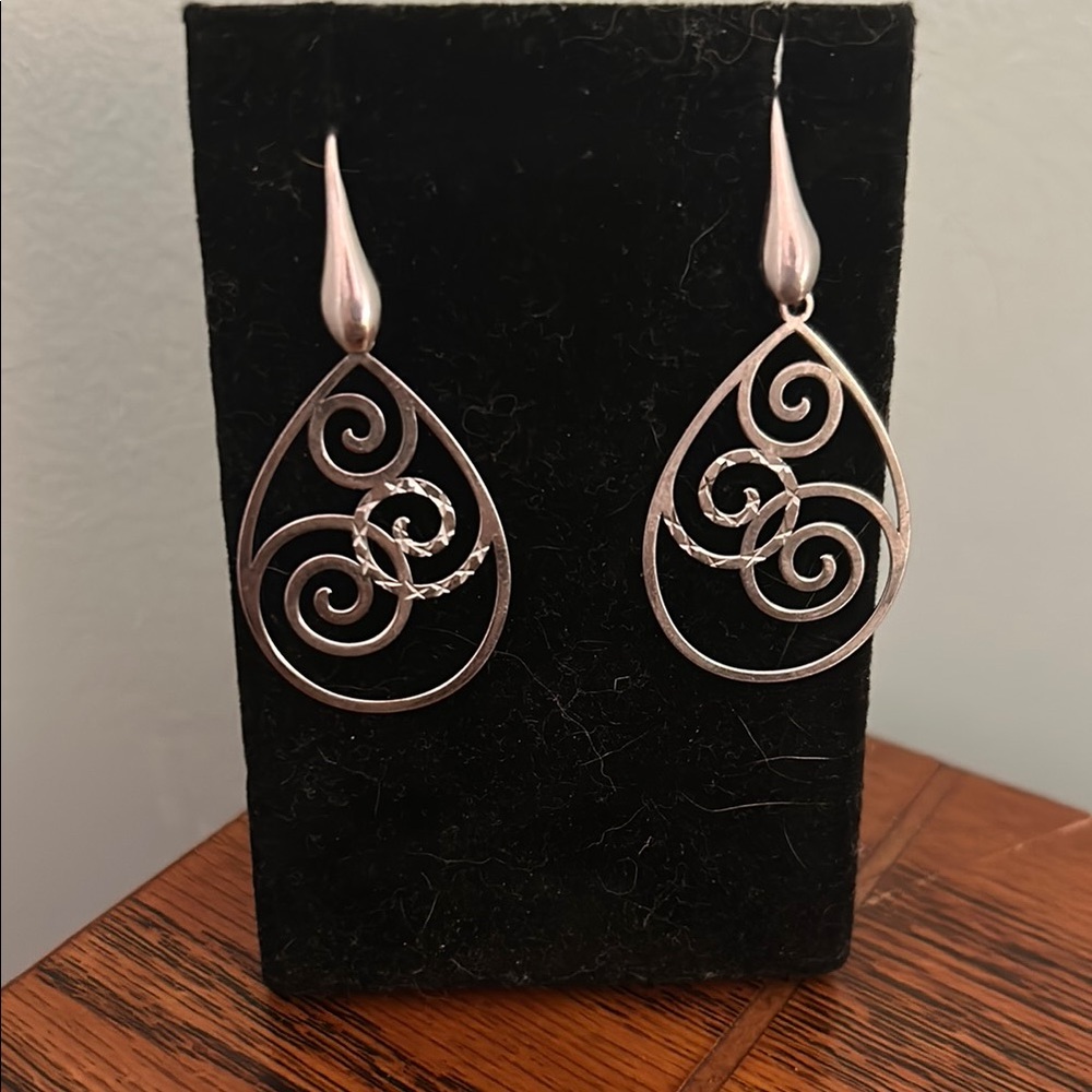 Elegant Sterling Silver Swirl Earrings